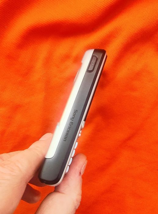 Sony Ericsson k320i ( DECODAT)