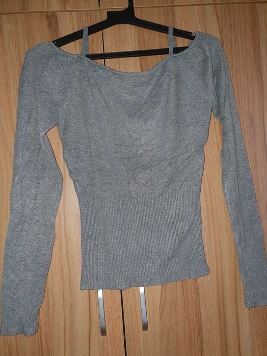 Дамска сива зимна блуза - S размер