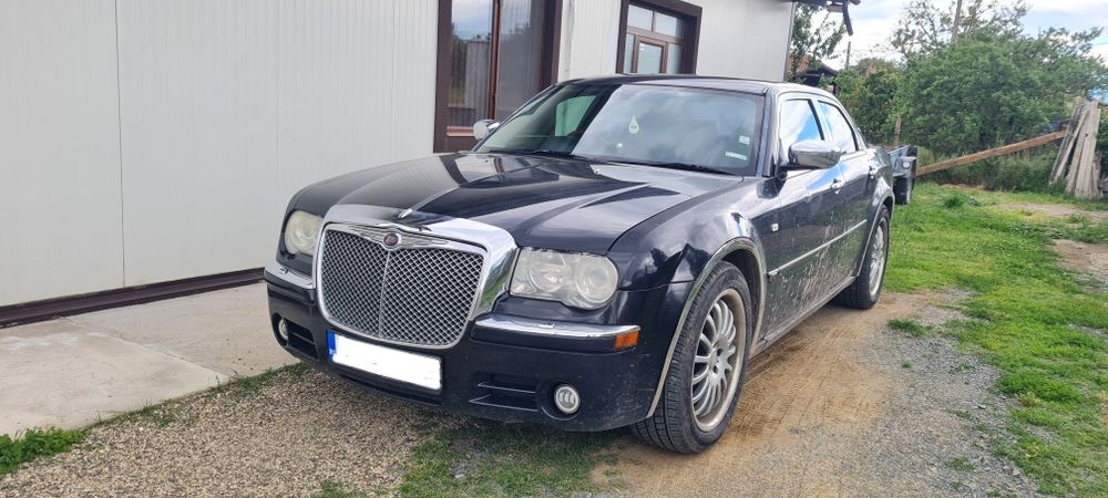 Chrysler 300C десен волан