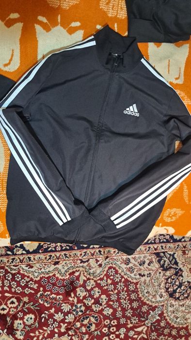 adidas горнище размер S