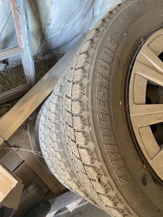 Зимние шины с дисками на тойоту камри