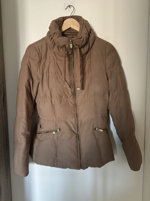 Geaca Zara din puf si pene - marimea M/38 - impecabila, fara defecte