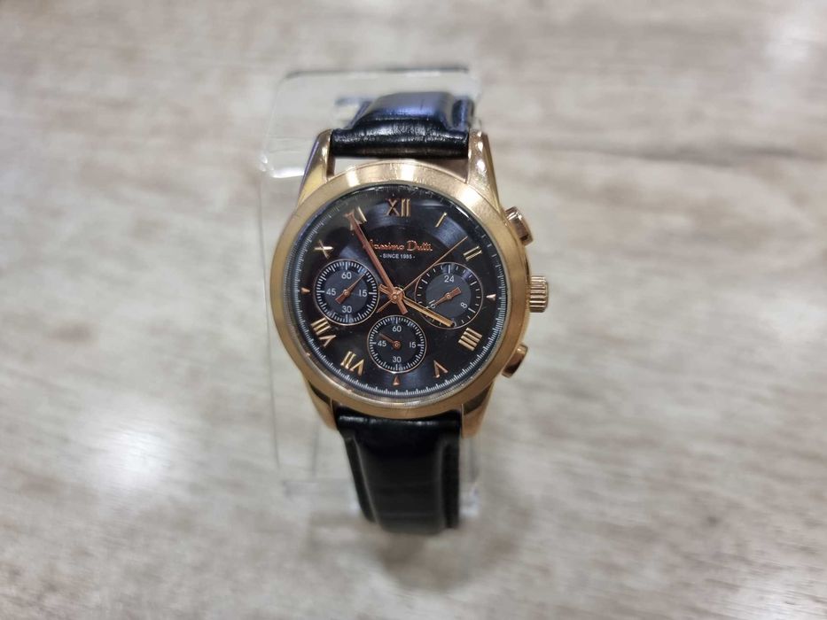 Часовник Massimo Dutti