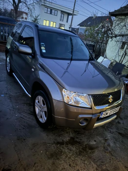 Vând suzuki grand vitara