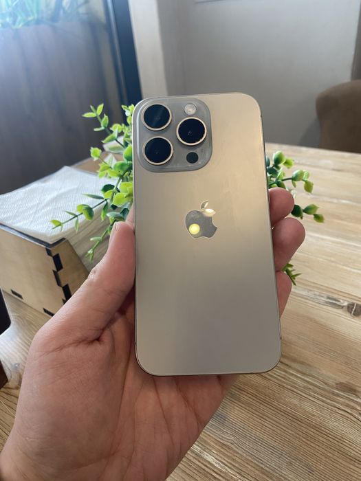 Продам айфон 15Про в отличном состоянии
