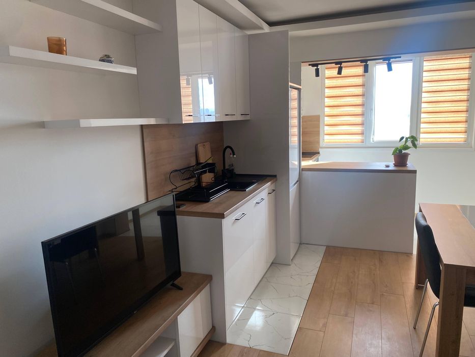 Продава се Тристаен апартамент в София, Обеля 1 - 66 кв.м за 2804 €/кв.м - Снимка #3