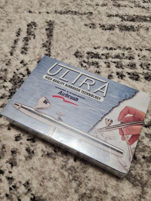 aerograful Harder & Steenbeck Ultra