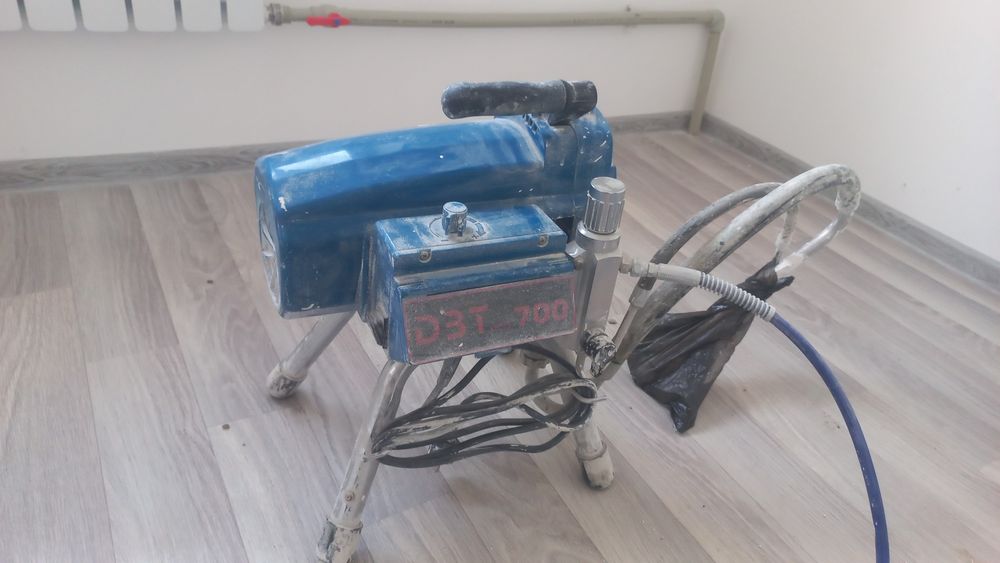 Безвоздушный краскопульт