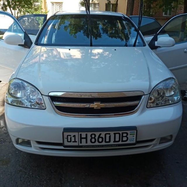 Lacetti 2-pozetsiya 1.8 motor 2012.yili