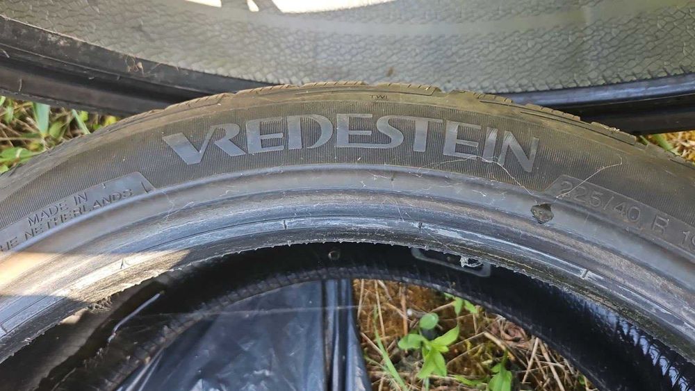3 Броя зимни гуми Vredestein WINTRAC XTREME 225/40 R19 93Y M+S