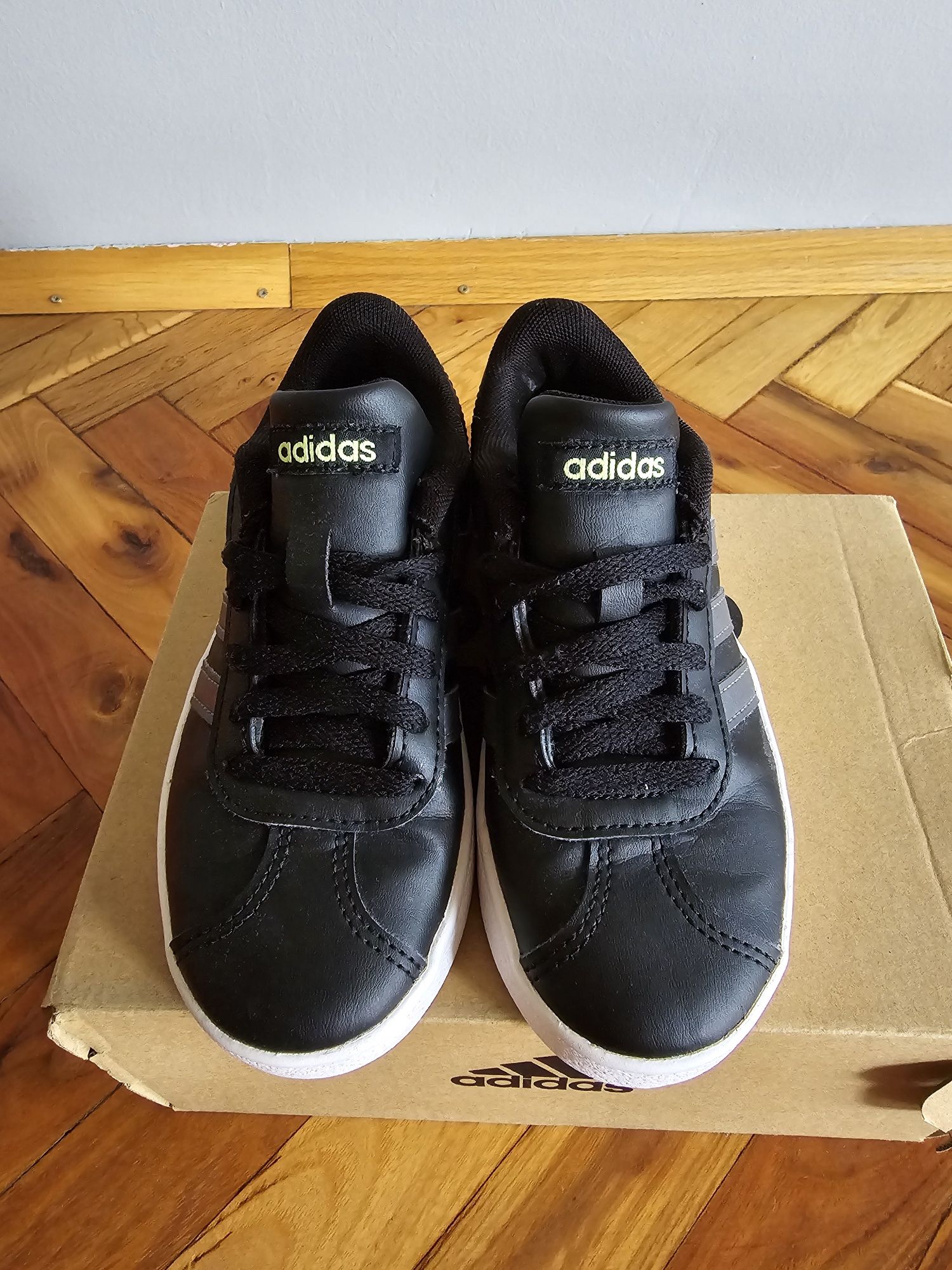 Маратонки Adidas