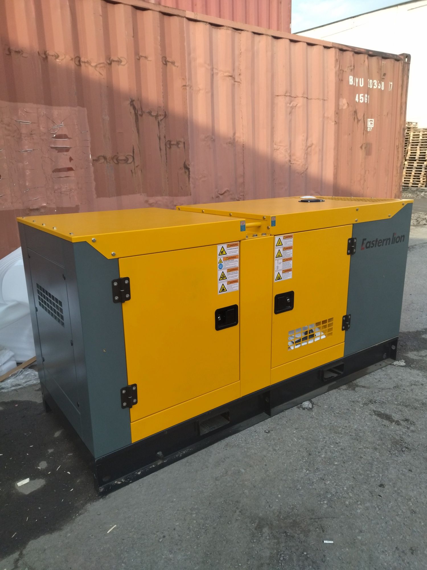 Генератор 24kw 30kva Движок  generator dvijok