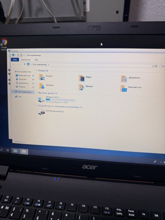 Ноутбук сотилади. Холат зур. Асер.