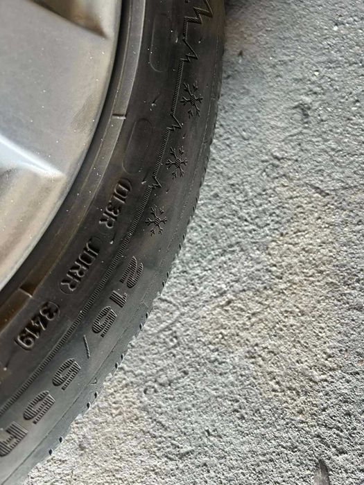 Гуми - зимни Dunlop 215/55 R17