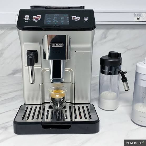 Кофемашина Delonghi ECAM 450.65.S /G