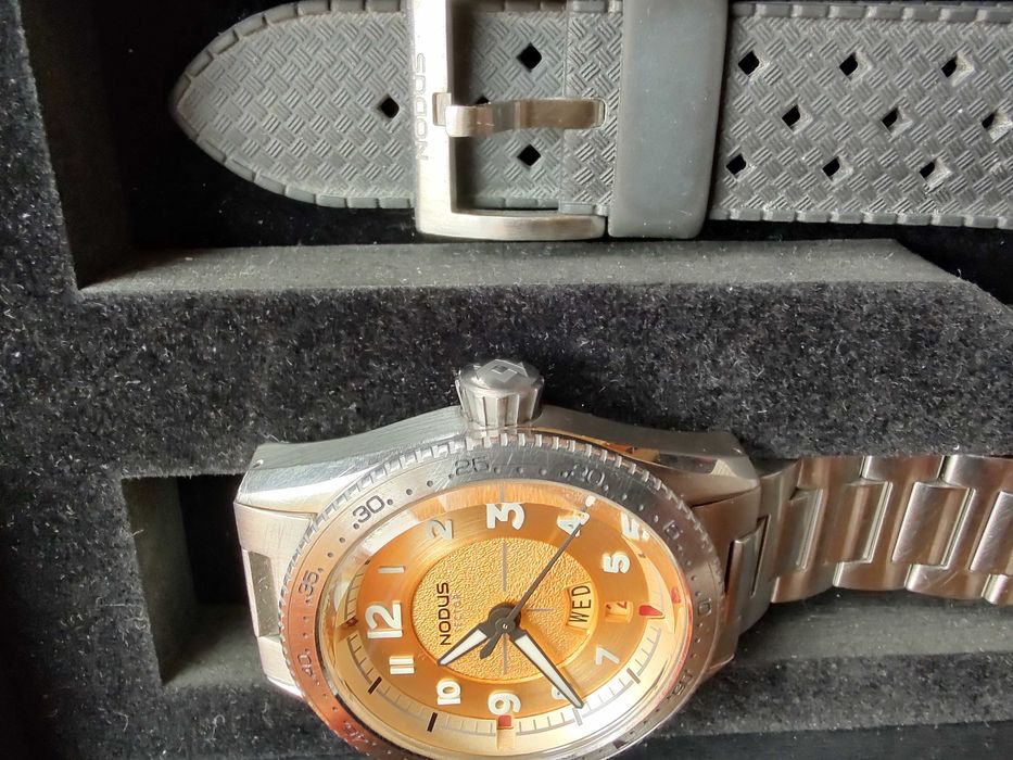 Nodus Sector automatic 150m.