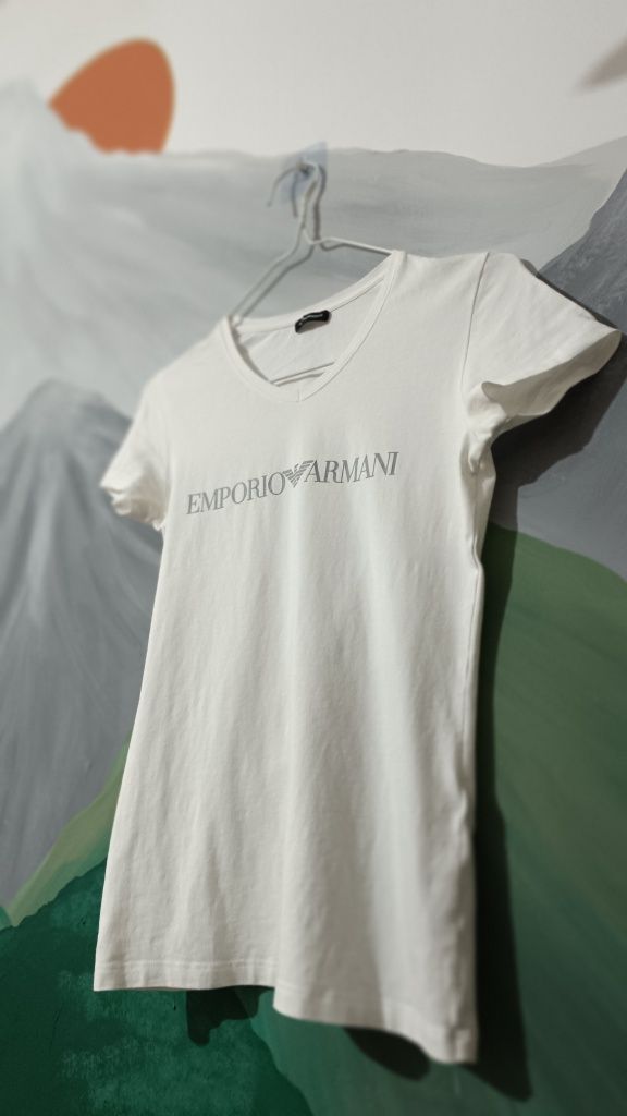 Дамска тениска Emporio Armani размер хс