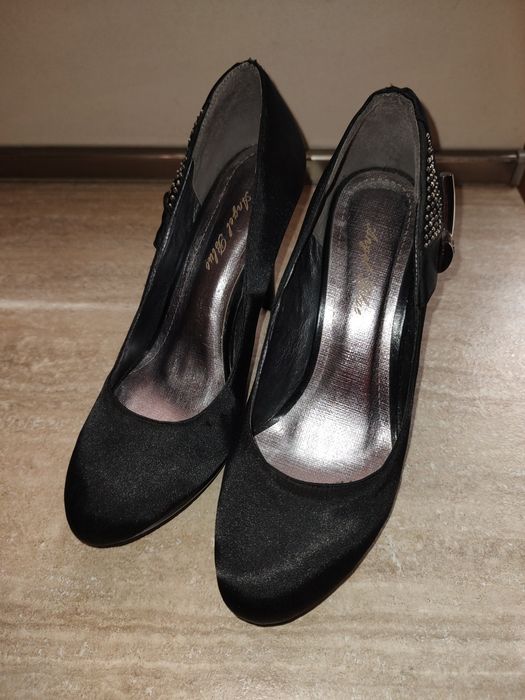 Черни официални дамски обувки - номер 36