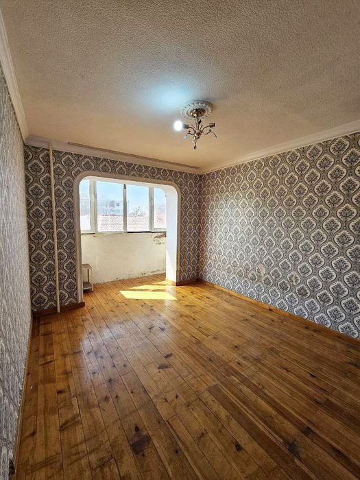 Арендага 3 хона 3 этаж Микрорайонда жойлашган Оилага.Агентство