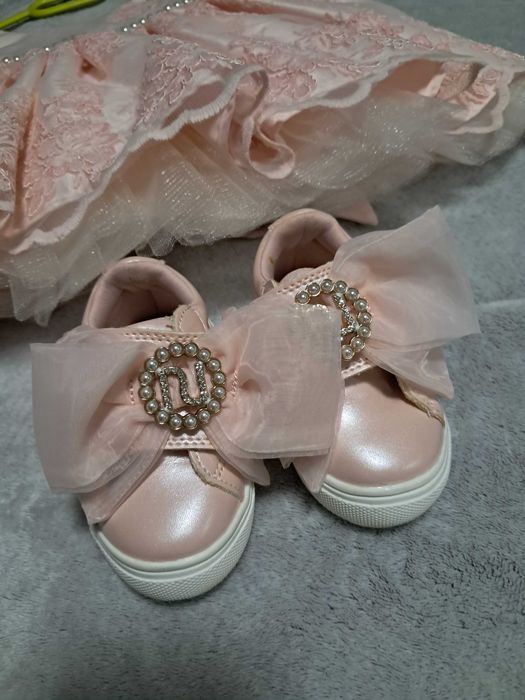 Рокля и обувки за повод