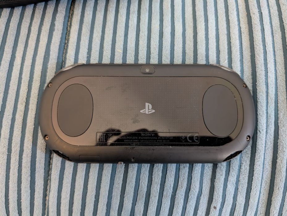 PS Vita 2000 modat