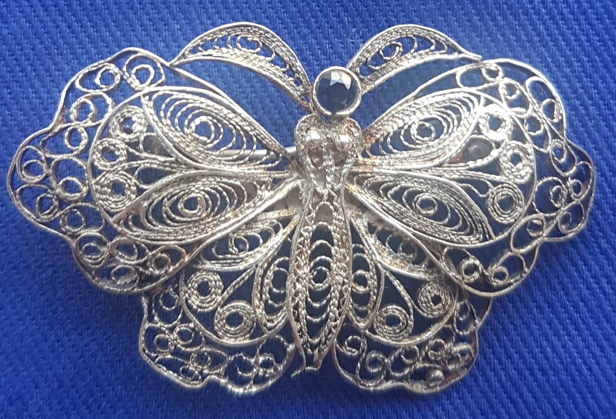 Superba brosa veche din argint model delicat fluture filigran