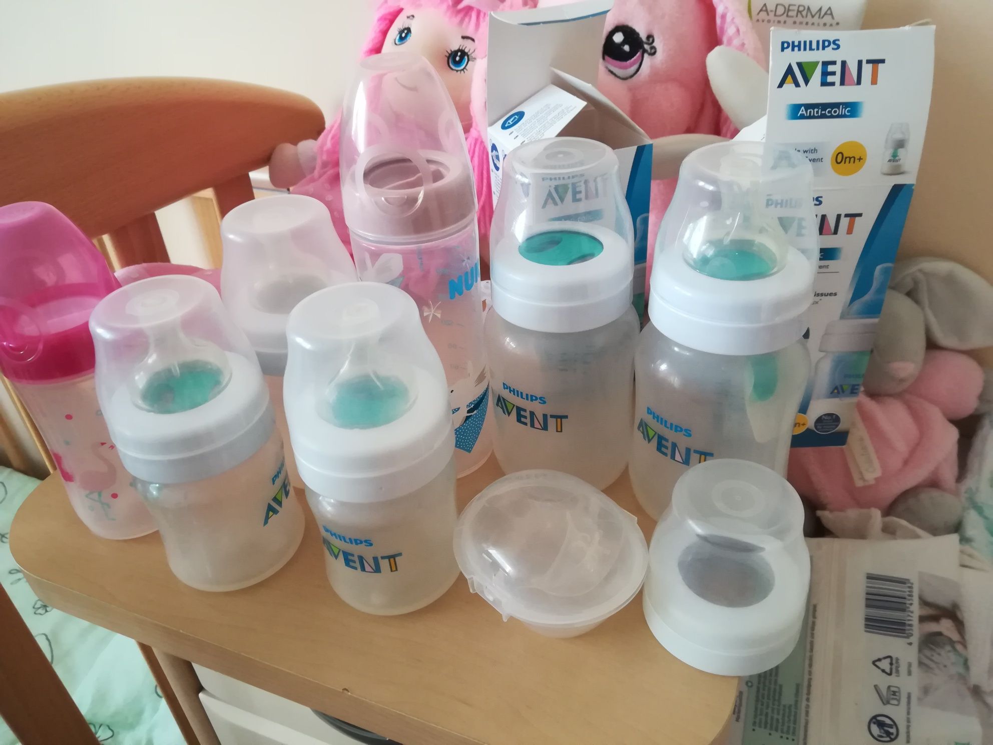 Шишета анти колик Philips Avent  и Nuk