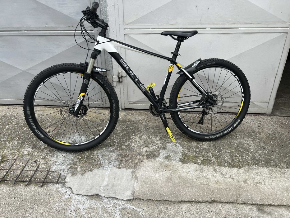 bicicleta MTB Bulls roti 27,5  greutate 11.4 Kg marimea 46 (M)