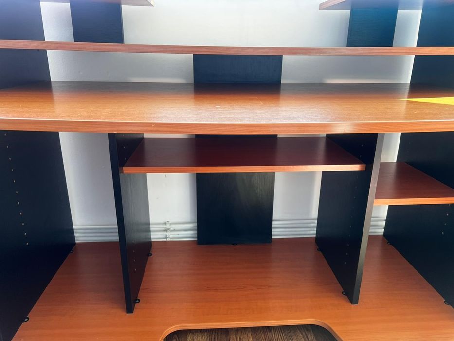 Birou, stare buna pe roţi