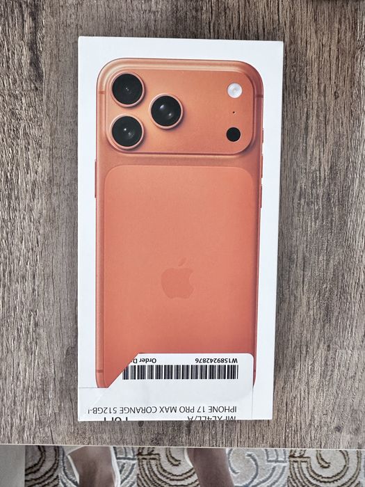 Продается 17 про макс на 512 gb