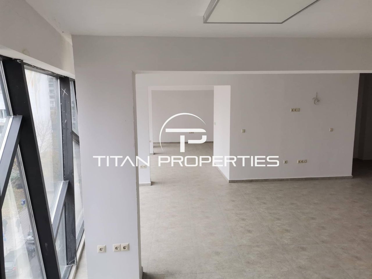 Дава се под наем Офис в Бургас, Славейков - 104 кв.м за 816 € - Снимка #4