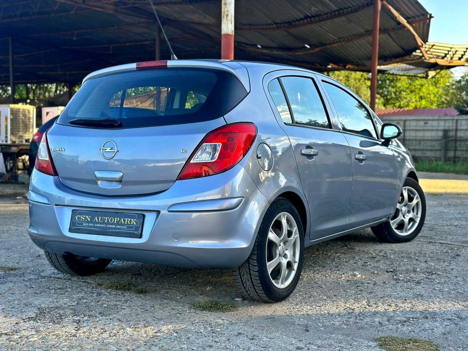 Opel Corsa 1.2i | An 2008 EURO 4 | RATE Fixe | LIVRARE GRATUITĂ