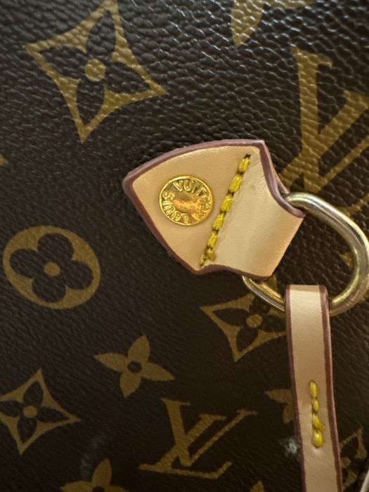 Дамска чанта марка LV