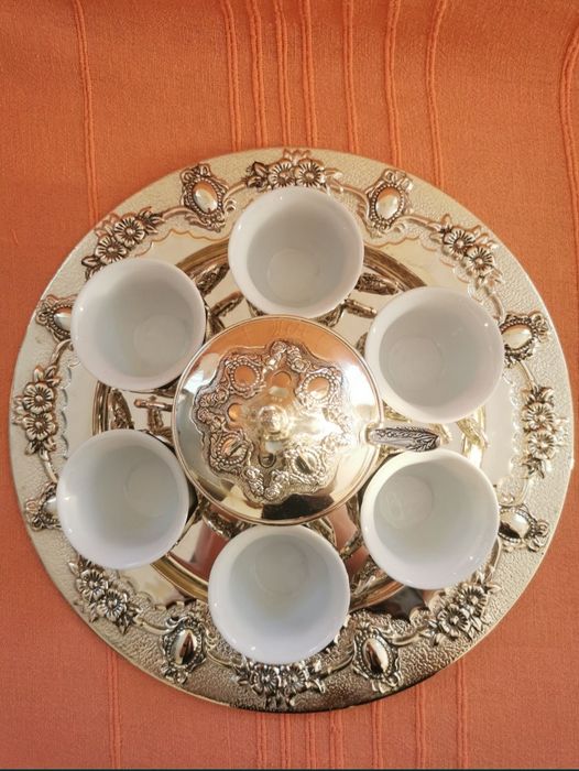 Set 6 cesti cu tava și zaharnita cu lingurita