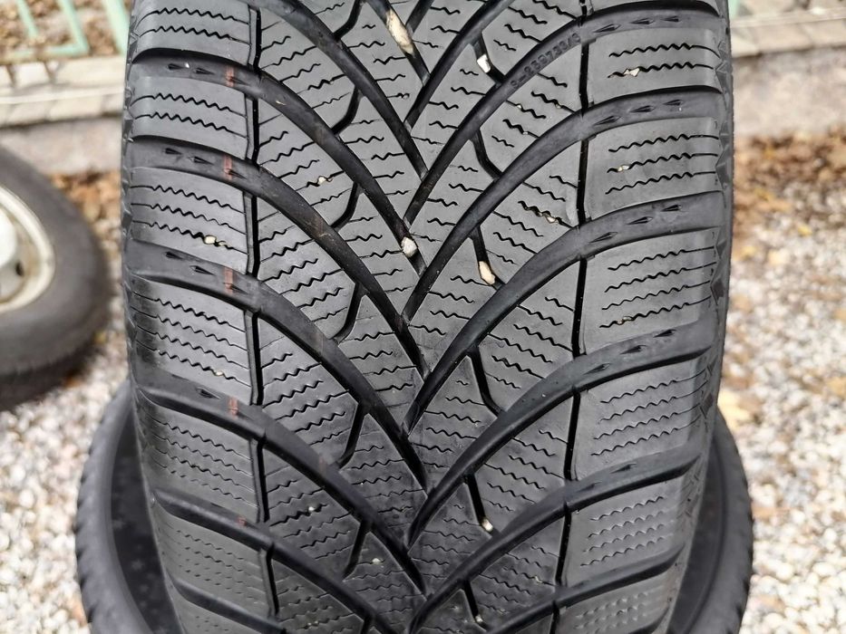4 бр. Semperit Speed-Grip 5 215/65R17 DOT2821