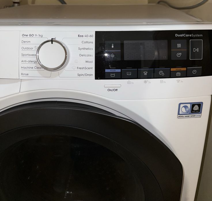 Пералня със сушилня Electrolux Perfect Care 700