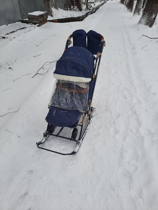 Продам санки коляску