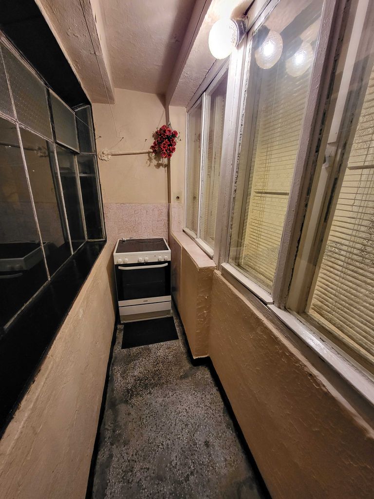 Дава се под наем Четиристаен апартамент в Стара Загора, Операта - 71 кв.м за 255 € - Снимка #17