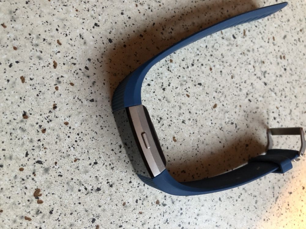 2 buc ceasuri fitbit charge 2 + bratara de schimb originala sigilata.