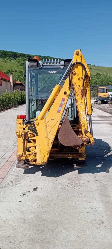 Minibuldoexcavator venieri 3,5t jcb 1cx