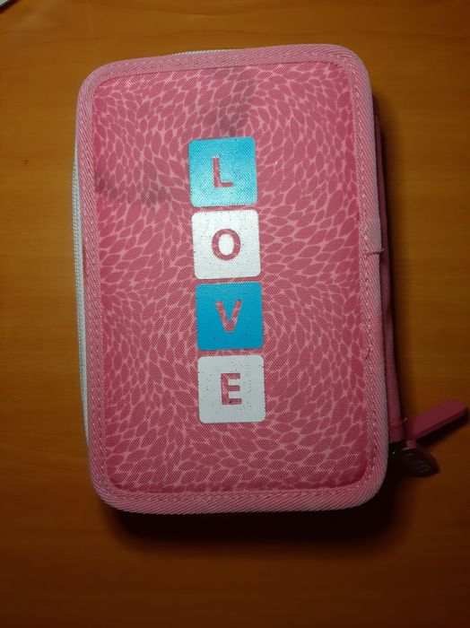 Некисер с две отделения