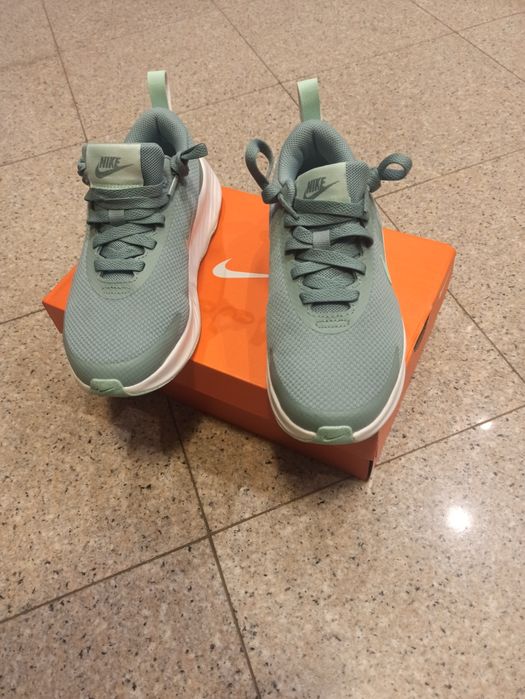 Дамски маратонки Nike 36 номер