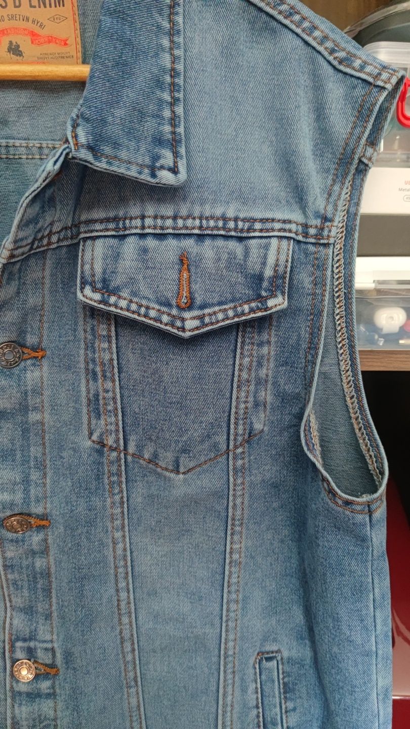 Vestă blugi nouă