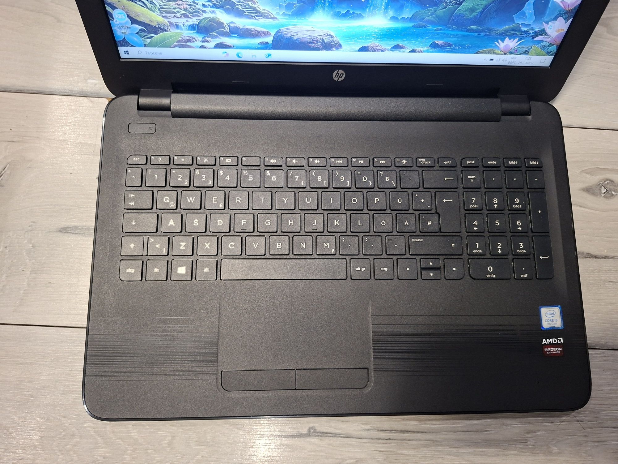 Hp 15 ay-i5 7200u/8гб/250гб ссд/R5 M330