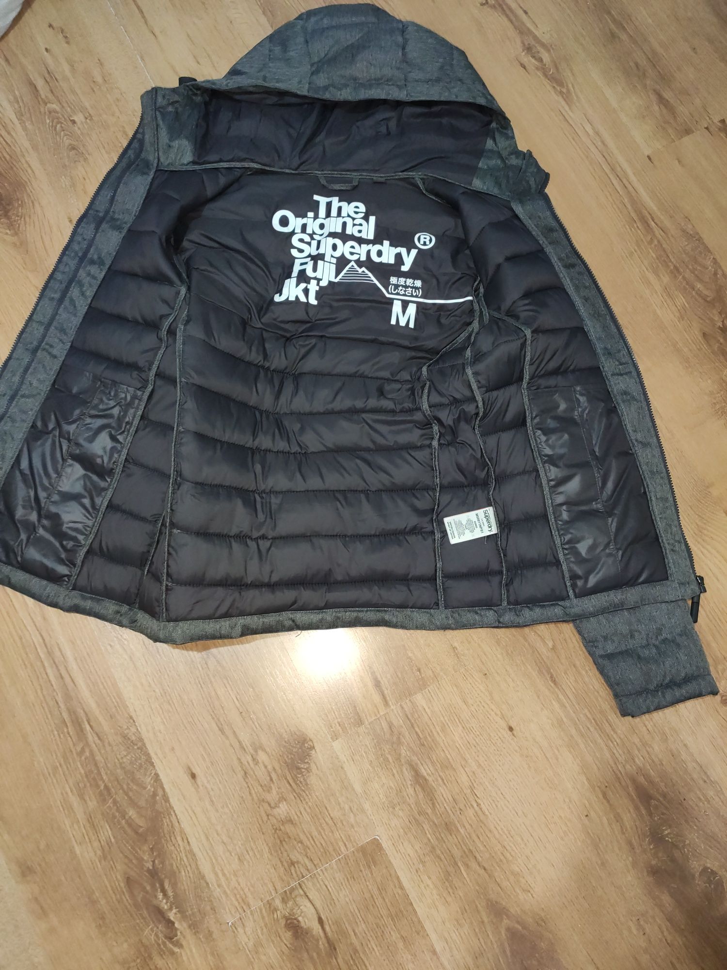 Geaca damă Superdry mărimea M