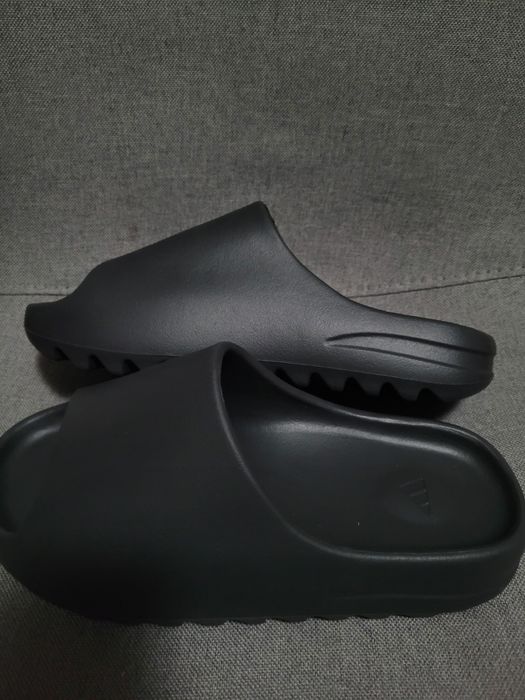 Papuci Yeezy marimea 41