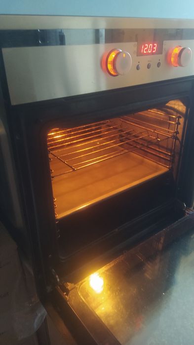 Фурна за вграждане Hansa