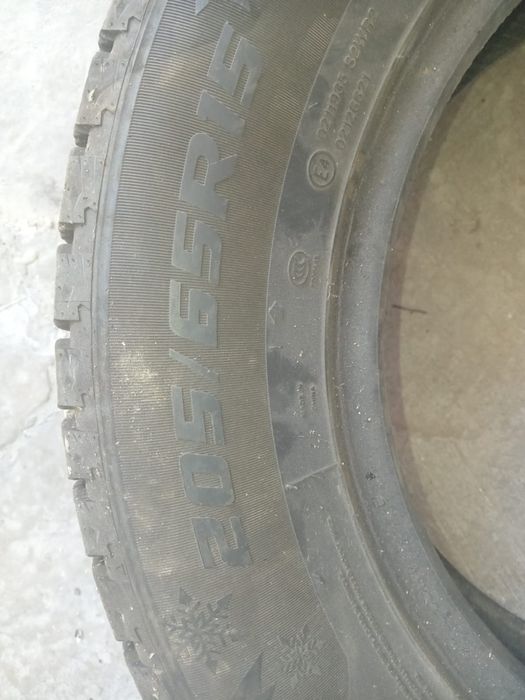 Продам шины 205/65 Р15