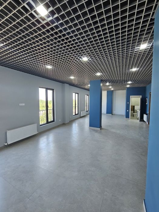 Продаётся офис на Бизнес центре. Общая площадь 71м2