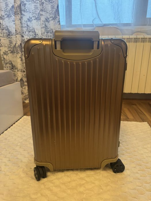 RIMOWA Куфар 69x44x27,5см  цвят:титаниум